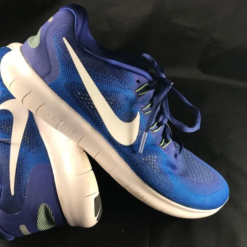 Mint NIKE FREE RN Blue White Size 9.5 US Womens